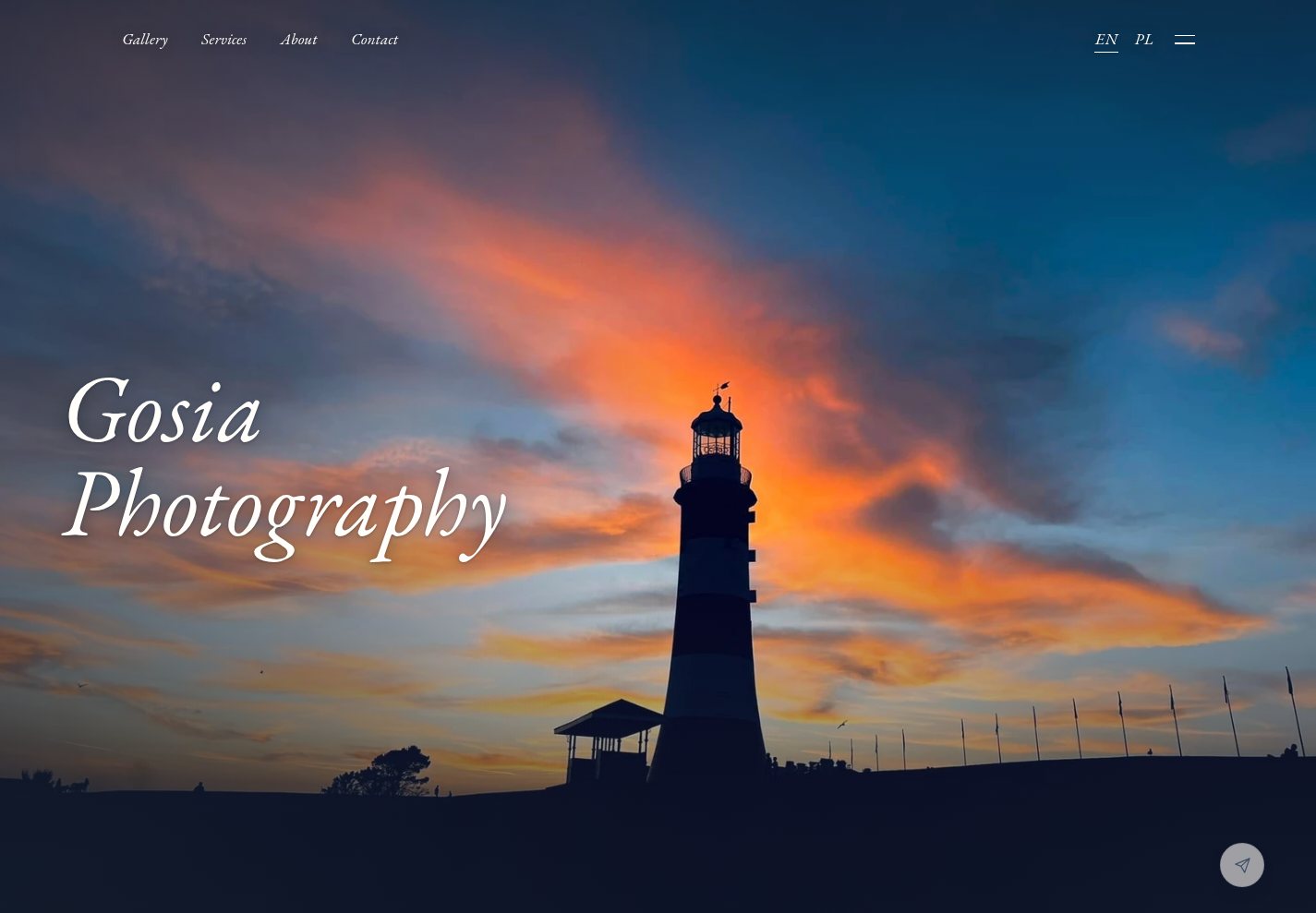 Homepage desktop del sito Gosia Photography, con il faro di Plymouth al tramonto